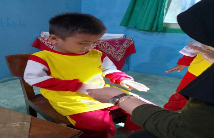 Kegiatan Posyandu Februari TK Islam Al Irsyad 