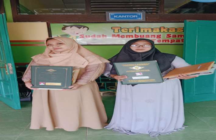 Pembagian Raport TK Islam Al Irsyad Gintungreja